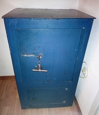 старий сейф. Фото 1
